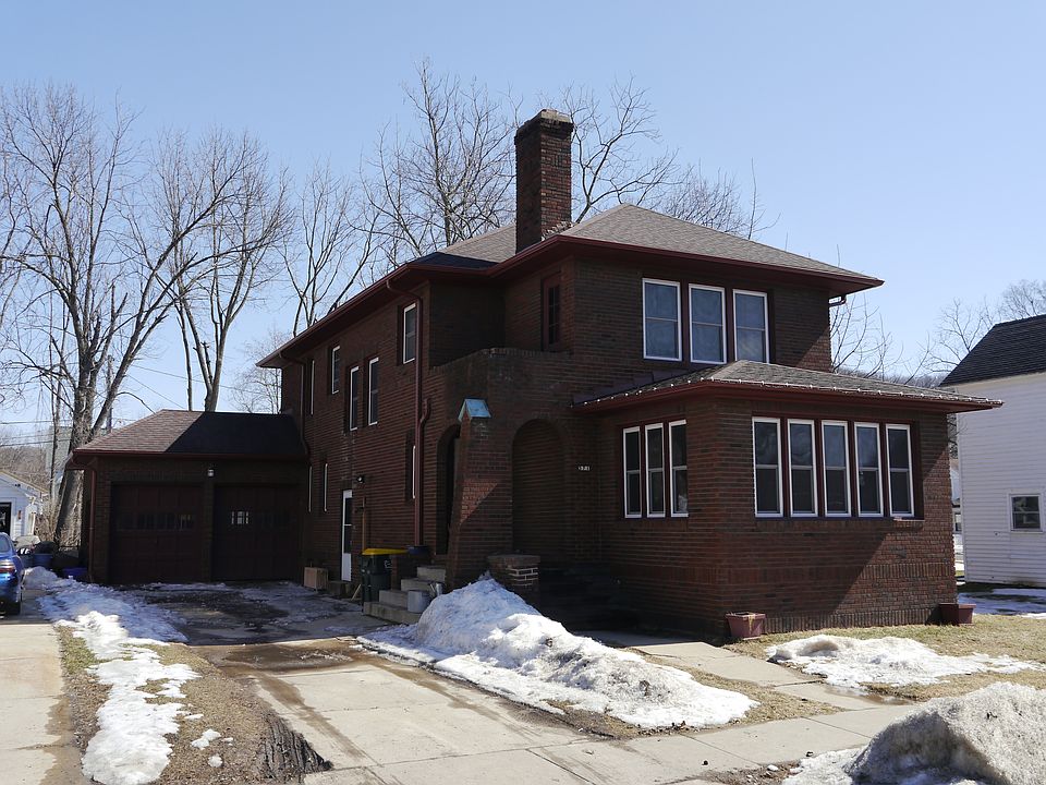 1st image of 371 S Church St