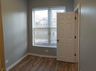 2037 W 19th St #42252, Chicago, IL 60608