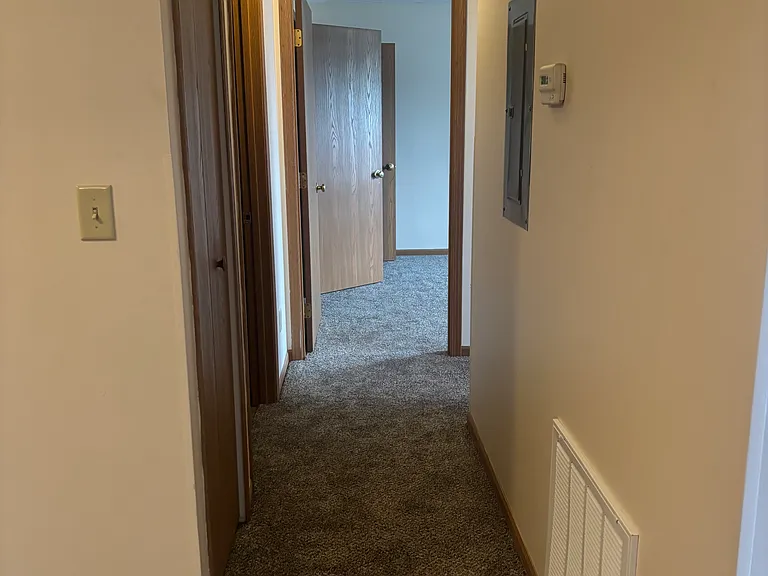 Cedar Cliff Apartments — Photo 13