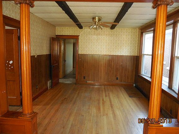 4th image of 3504 W 61st Pl