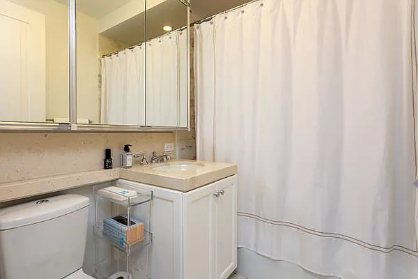 Rented by William Raveis Real Estate | media 18