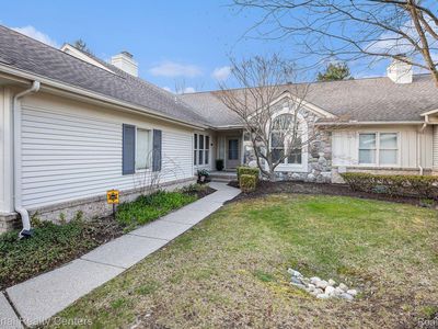 7529 Danbury Dr, West Bloomfield, MI, 48322