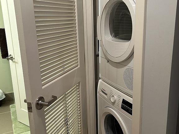 3rd image of 201 Marin Blvd APT 4140
