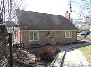 990 El Rancho Dr, Pittsburgh, PA 15220