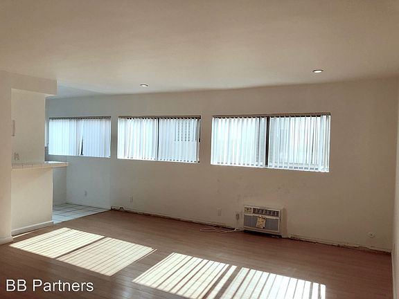 3rd image of 8386 Blackburn Ave APT 204