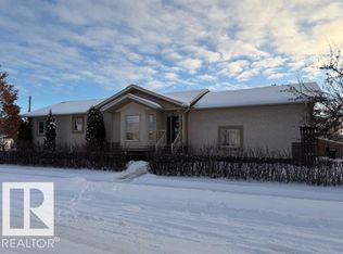 5125 48th St, Barrhead, AB T7N1H2