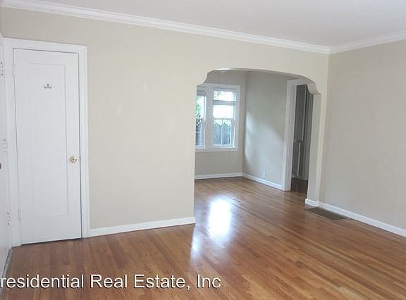 3rd image of 832 N 1st St APT 06