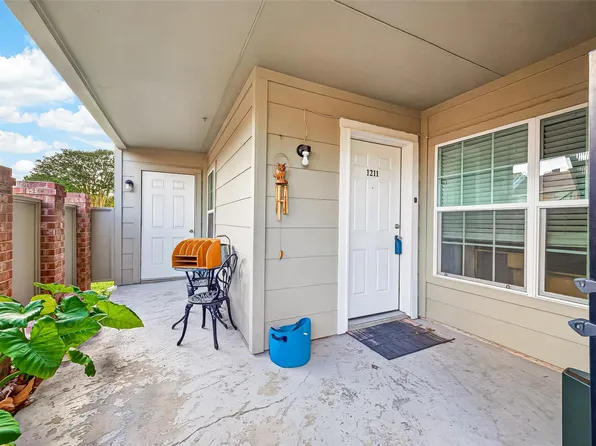 2800 Jeanetta St APT 1211, Houston, TX 77063