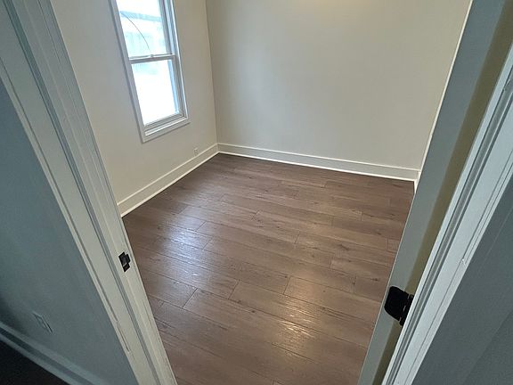 3rd image of 232 Ferris St #2