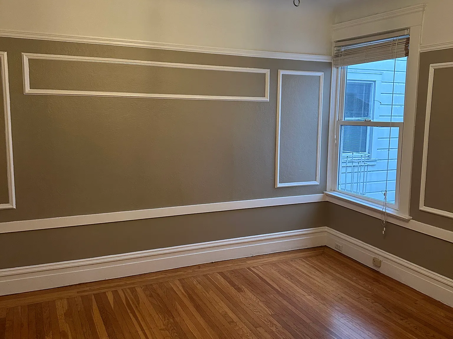 2 bed, 1.5 bath, 1651 sqft, $6,500 — Photo 2