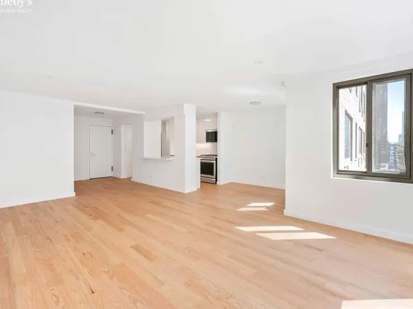 425 East 63rd Street image 2 of 11