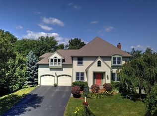 45 Weyland Cir, North Andover, MA 01845