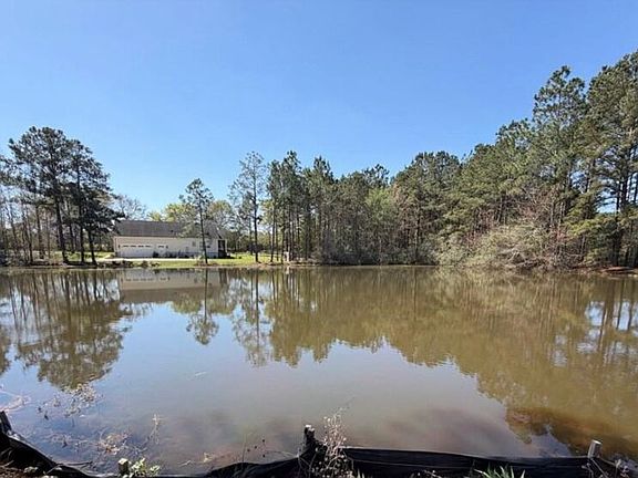5th image of 38 Duck Dr