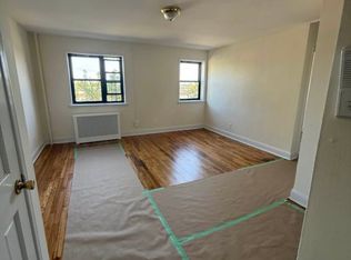 20-64 20th St APT 2A, Astoria, NY 11105