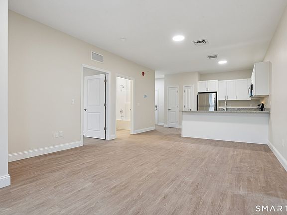 5th image of 55 Steele Blvd #302