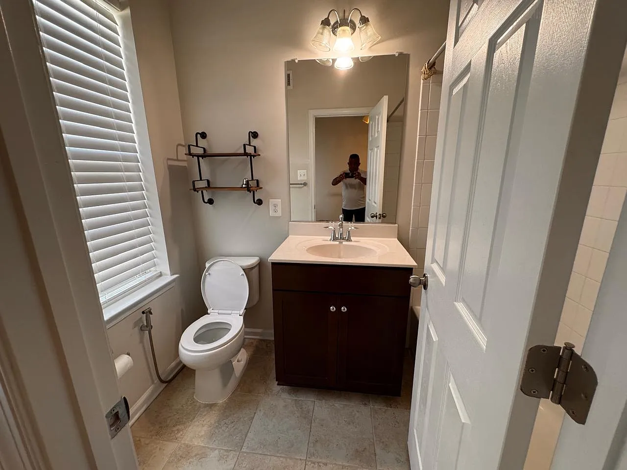 1 bed, 144 sqft, $1,100 — Photo 2
