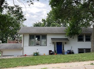 215 W 19th Ave, Bellevue, NE 68005