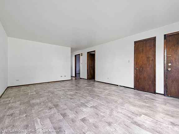 5th image of 4907 Spencer Ave #A