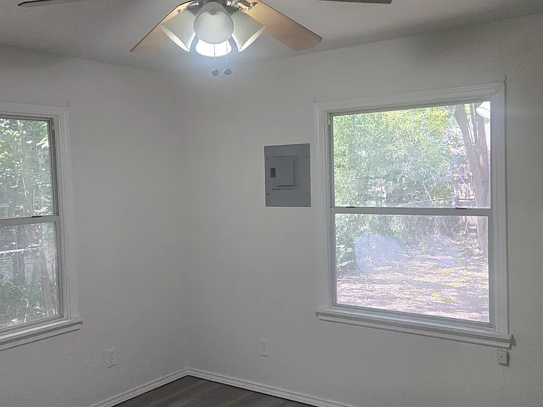 504 S Judd St — Photo 20