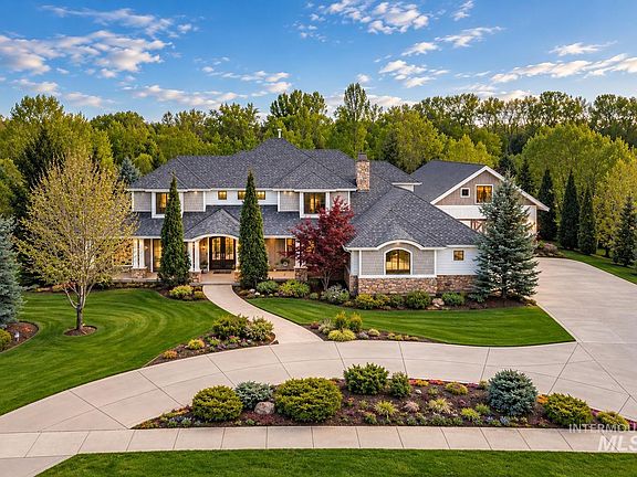2nd image of 2230 N Vizcaya Way