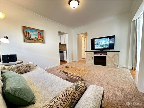 3rd image of 508 E Cherry Street