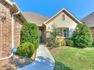 10334 Sunset Blvd, Oklahoma City, OK 73120