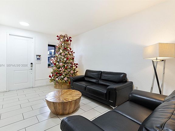 5th image of 15070 SW 119th Ln