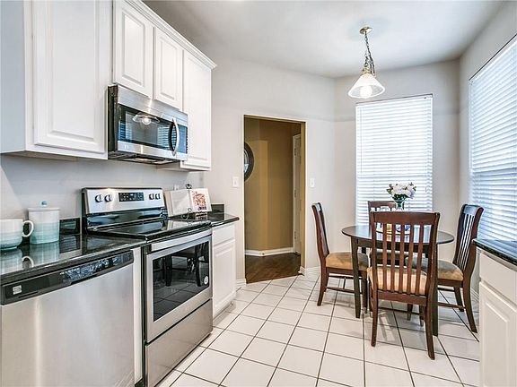 5th image of 7113 Brentdale Ln