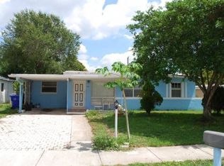 3521 SW 41st St, West Park, FL 33023