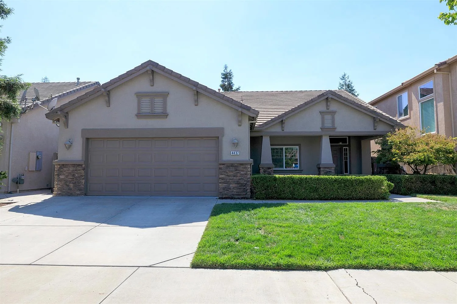 4437 Falcon Crest Way photo 1
