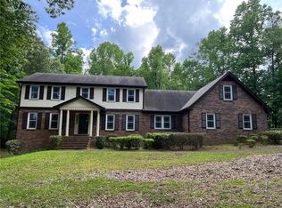 505 Hollyberry Dr, Roswell, GA 30076