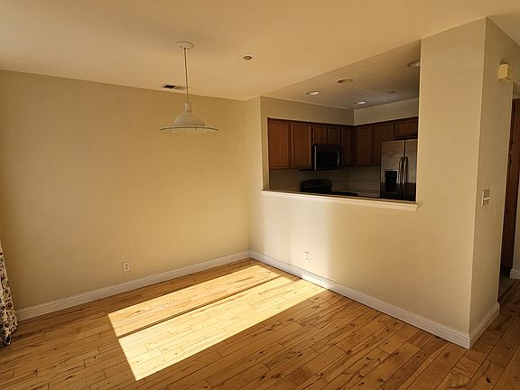 4th image of 154 Yasou Demas Way