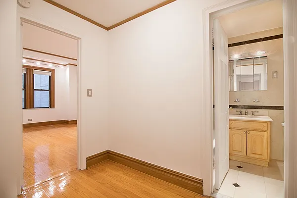 Rented by WAM Partners - William Moses Co. | media 25