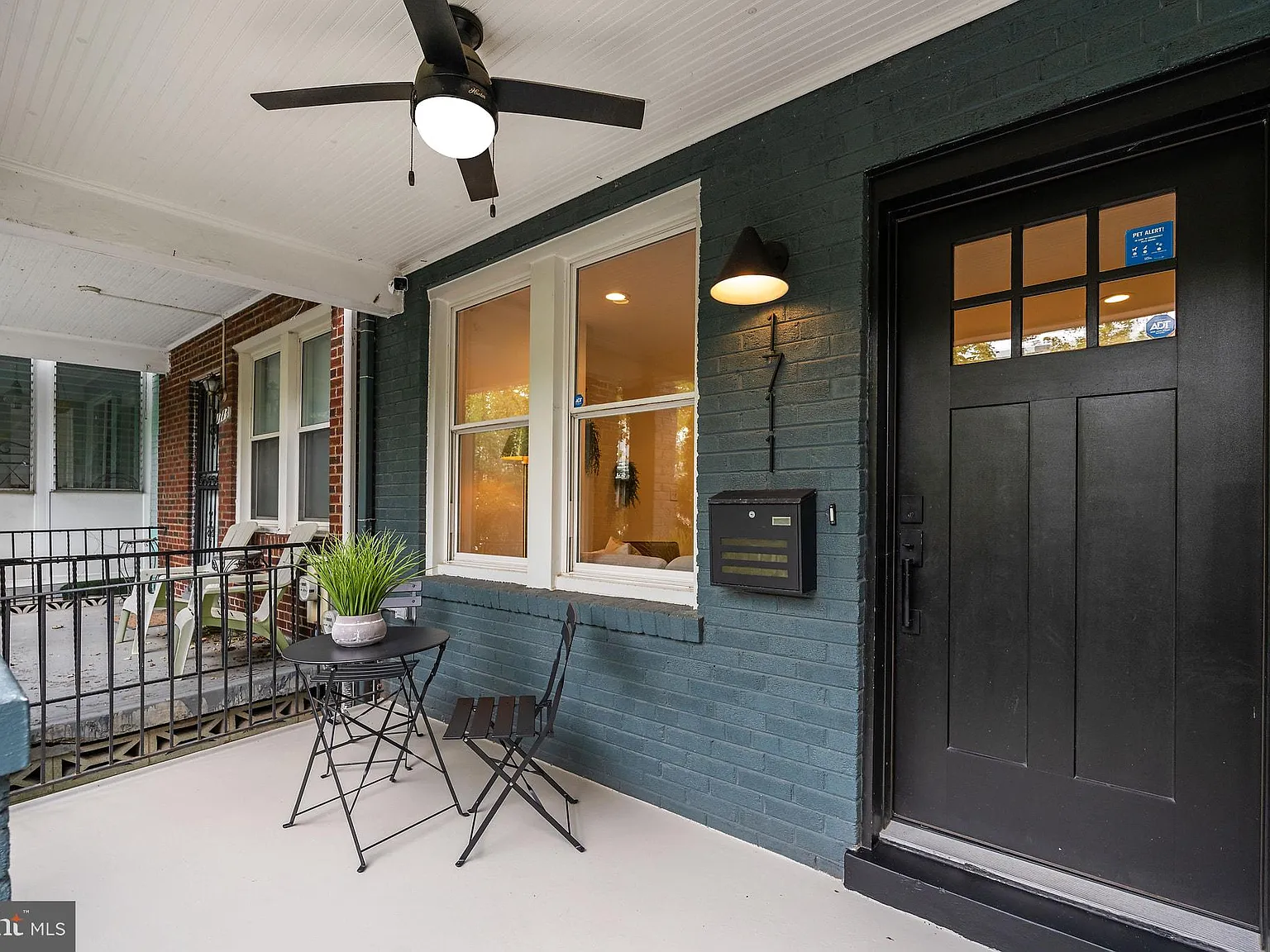 3 bed, 3.0 bath, 1344 sqft, $3,500 — Photo 2