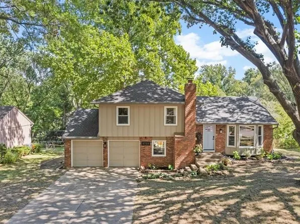 9729 Slater Ln, Overland Park, KS 66212