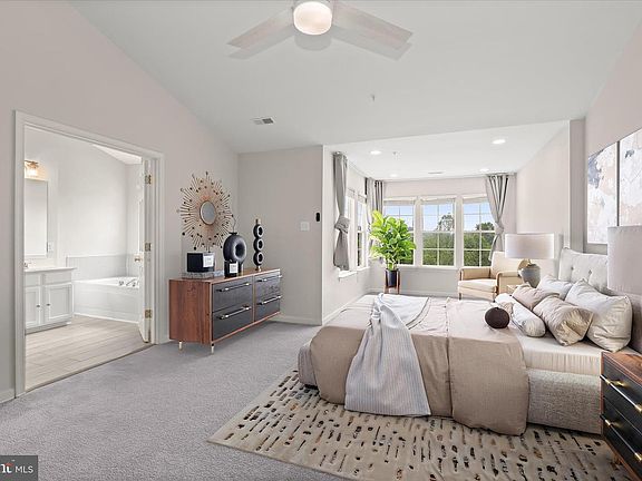 5th image of 8822 Stonehouse Dr