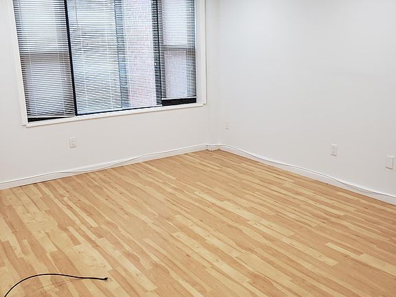 5th image of 50 Davis Ave #7