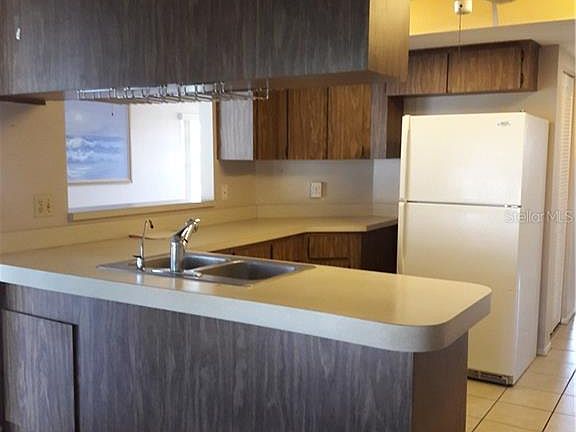 3rd image of 3903 Staysail Ln #3903