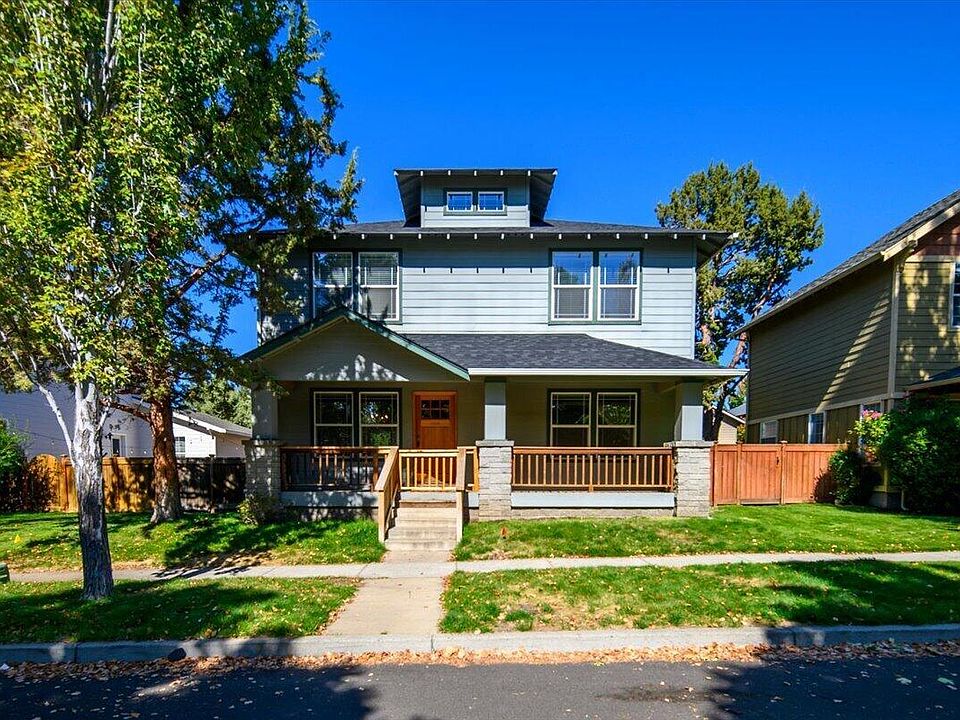 1st image of 21328 Oakview Dr