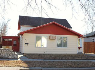 618 E Towne St, Glendive, MT 59330