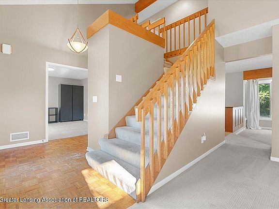 3rd image of 2198 Quarry Rd