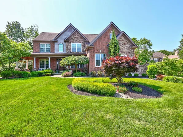 1415 Indian Bluffs Dr, Maineville, OH 45039