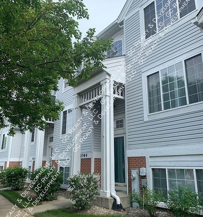 1st image of 1044 Savoy Ct