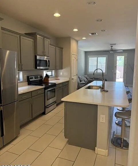 1701 N Hillcrest — Photo 3