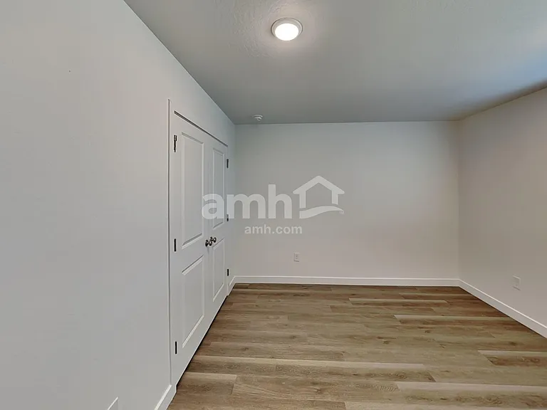 4536 S 98th Ln — Photo 20