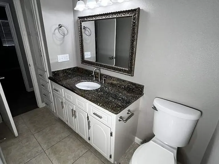 3205 SE Coachman Pl — Photo 11