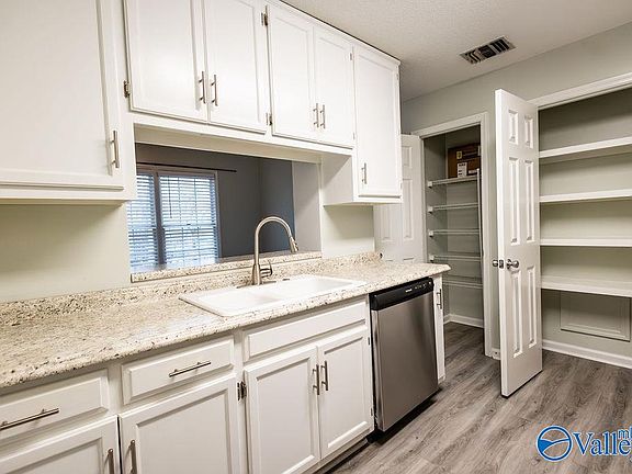 2nd image of 2032 Woodlawn Dr SW