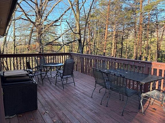 3rd image of 6331 Meacham Rd