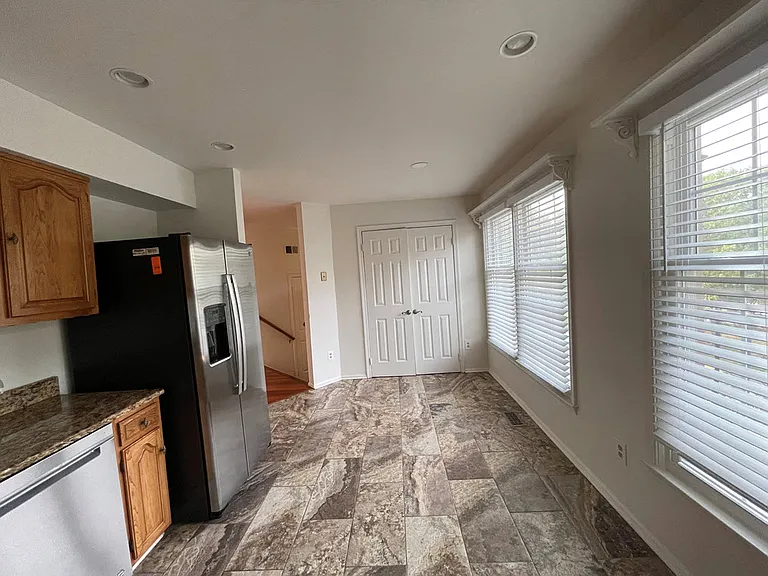 7727 Rockledge Ct — Photo 19