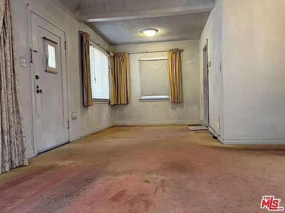 4th image of 2330 Shoredale Ave